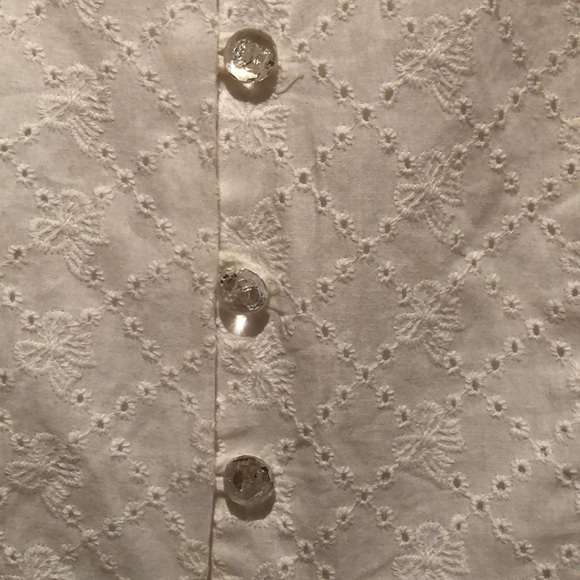 Adorable Feminine Ruby Rox white lacy dress - Picture 2 of 7